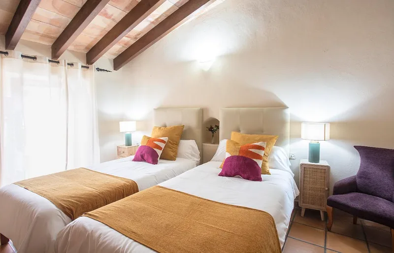 Habitación con dos camas individuales